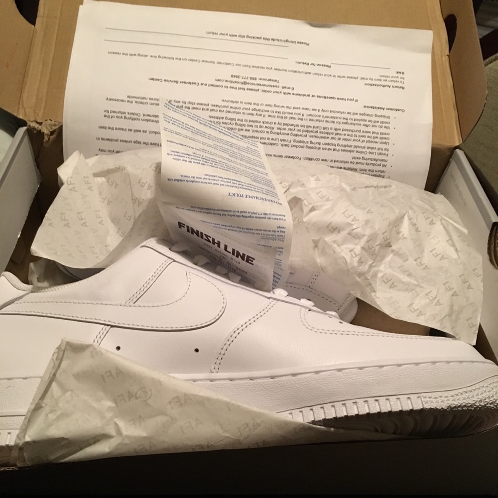 NEW Nike Air Force 1 Low sz 11.5 (Men)